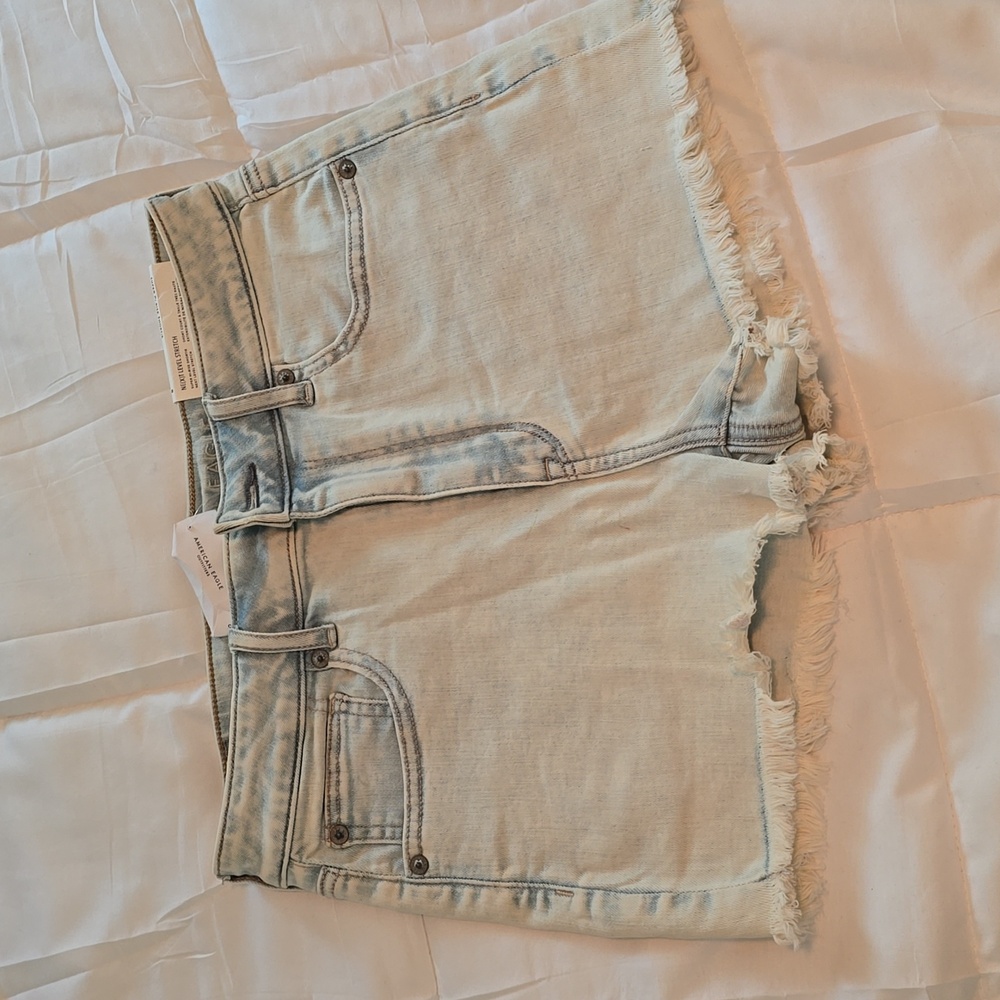 American Eagle Super hi rise shortie